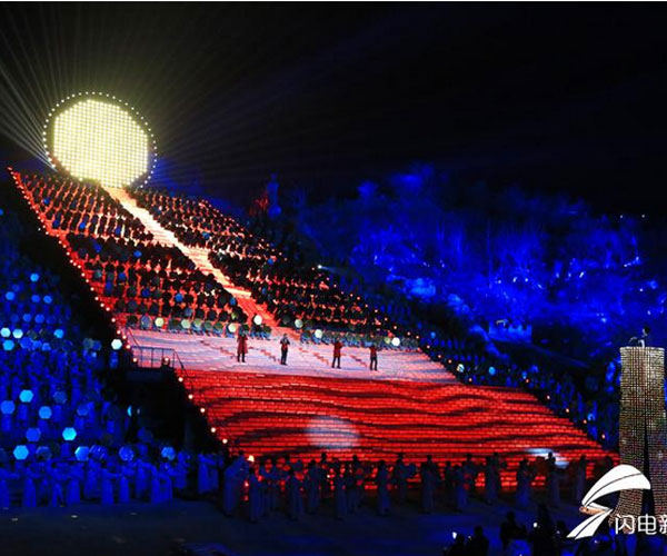 央視春晚泰安站禦用升降舞台